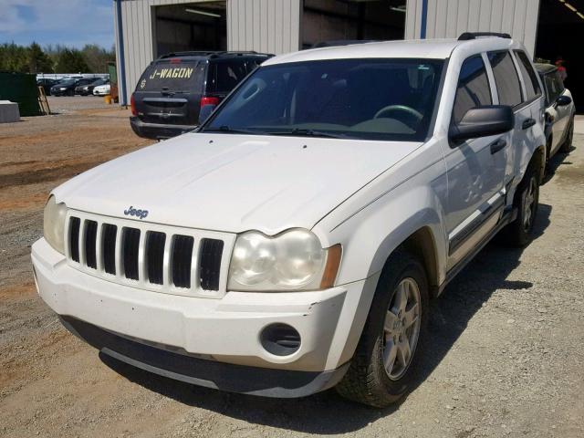 1J4GR48K05C568797 - 2005 JEEP GRAND CHER WHITE photo 2