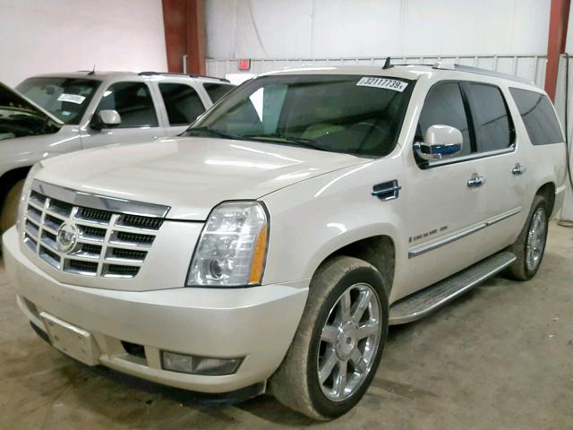 1GYFC66898R216870 - 2008 CADILLAC ESCALADE E WHITE photo 2