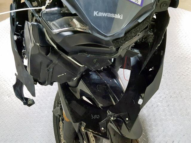 JKAEXKG12JDA12752 - 2018 KAWASAKI EX400 BLACK photo 17