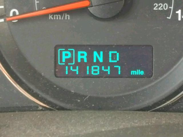 1J8HG48N16C221130 - 2006 JEEP COMMANDER GREEN photo 8