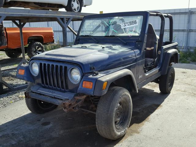 1J4FA49S5YP754723 - 2000 JEEP WRANGLER / BLUE photo 2