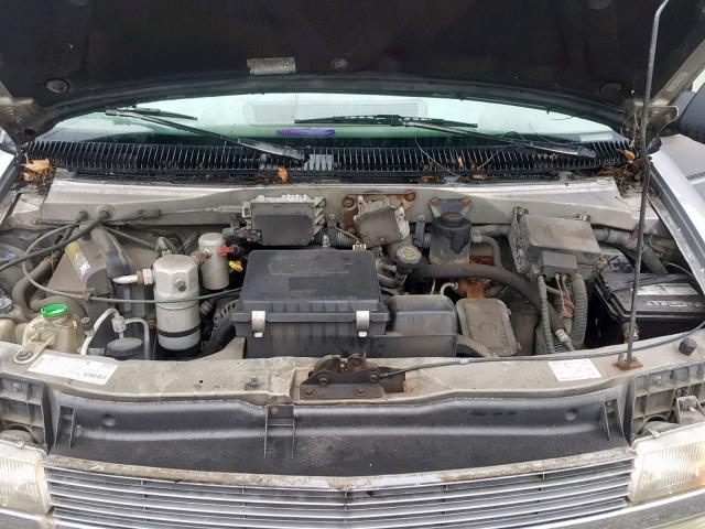 1GNDM19W7VB230897 - 1997 CHEVROLET ASTRO SILVER photo 9