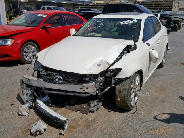 JTHBK262765013927 - 2006 LEXUS IS 250 WHITE photo 2