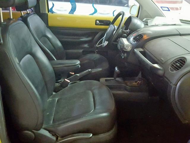 3VWRW31C89M508921 - 2009 VOLKSWAGEN NEW BEETLE Gelb Foto 5