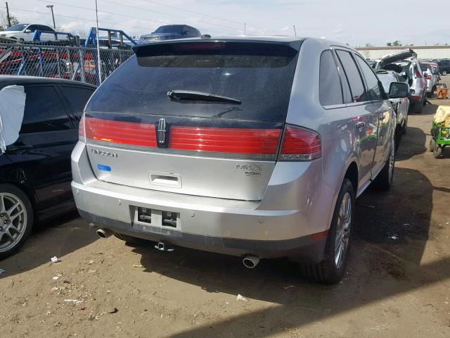 2LMDU88C99BJ08390 - 2009 LINCOLN MKX SILVER photo 4