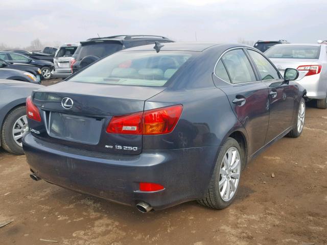 JTHCK262285020100 - 2008 LEXUS IS 250 GRAY photo 4