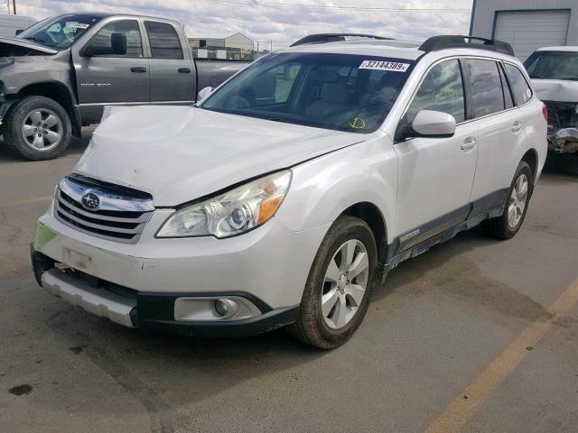 4S4BRDKC9B2365177 - 2011 SUBARU OUTBACK 3. WHITE photo 2