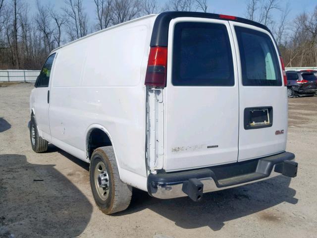 1GTW7FCA1E1913669 - 2014 GMC SAVANA G25 WHITE photo 3