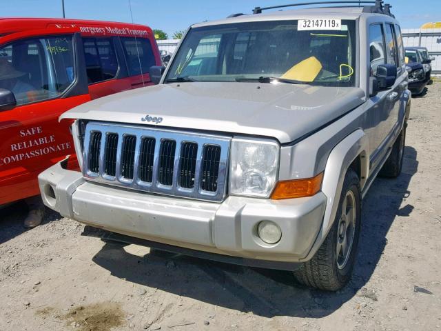 1J8HG48K67C661562 - 2007 JEEP COMMANDER SILVER photo 2