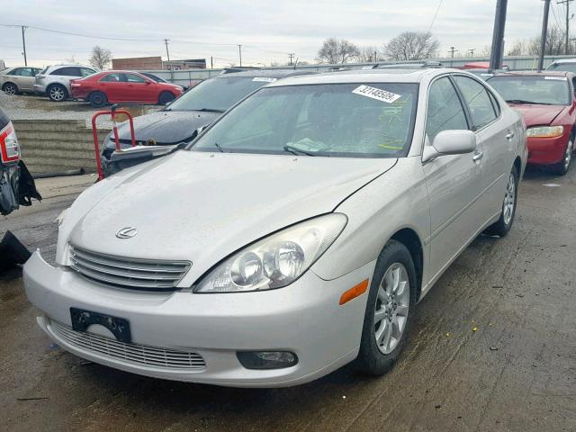 JTHBA30GX45010451 - 2004 LEXUS ES 330 CREAM photo 2