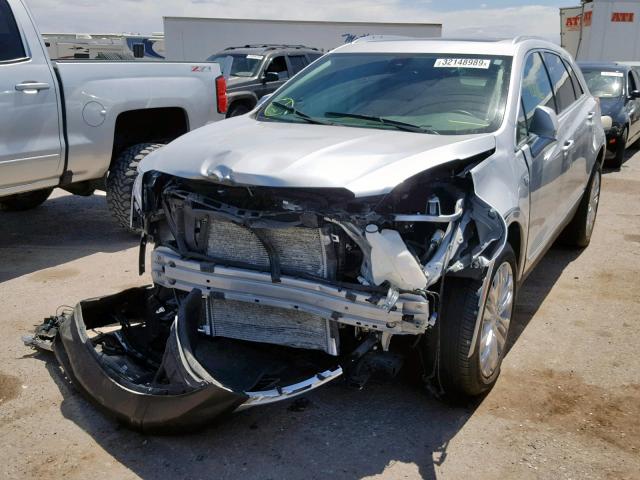 1GYKNFRS7JZ113677 - 2018 CADILLAC XT5 PREMIU SILVER photo 2