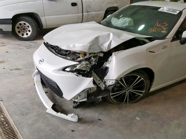 JF1ZNAA1XD1723639 - 2013 TOYOTA SCION FR-S WHITE photo 9