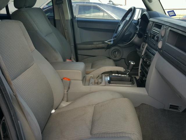 1J8HG48K37C527480 - 2007 JEEP COMMANDER BLACK photo 5