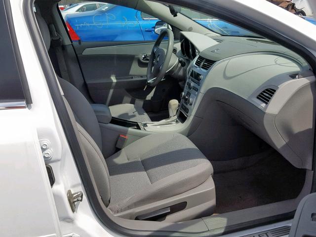 1G1ZC5E05CF135067 - 2012 CHEVROLET MALIBU 1LT 白色 照片 5