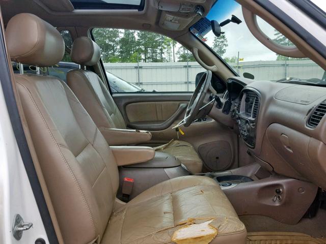 5TDZT38A82S118763 - 2002 TOYOTA SEQUOIA LI WHITE photo 5