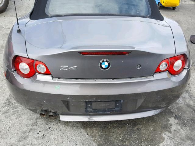 4USBT33595LS57425 - 2005 BMW Z4 2.5 SILVER photo 9