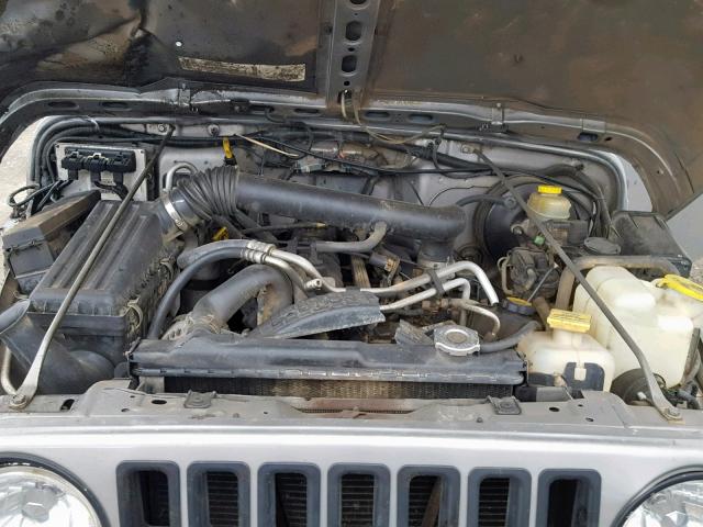 1J4FA49S11P349190 - 2001 JEEP WRANGLER / SILVER photo 7