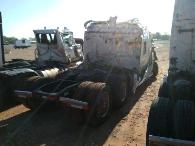 3AKJHHDR2KSKD5448 - 2019 FREIGHTLINER CASCADIA 1 WHITE photo 4