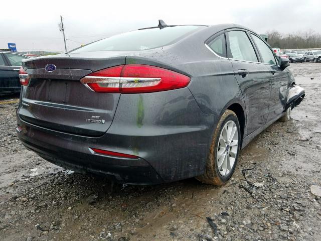 3FA6P0LUXKR139968 - 2019 FORD FUSION SE  photo 4