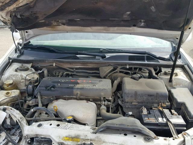 4T1BE32K82U019946 - 2002 TOYOTA CAMRY LE WHITE photo 7
