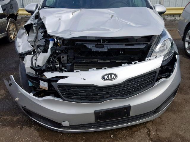 KNADM4A32E6414761 - 2014 KIA RIO LX SILVER photo 9