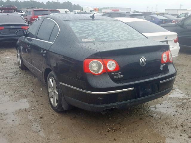 WVWAK73C68E091674 - 2008 VOLKSWAGEN PASSAT KOM BLACK photo 3