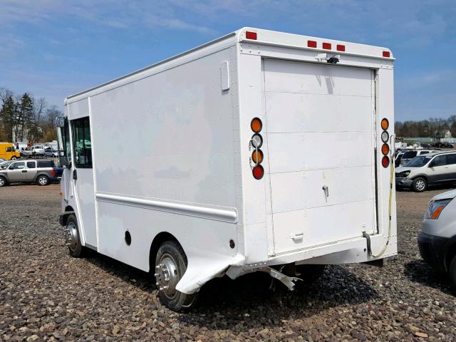 4UZAANCP74CL85967 - 2004 FREIGHTLINER CHASSIS M WHITE photo 3