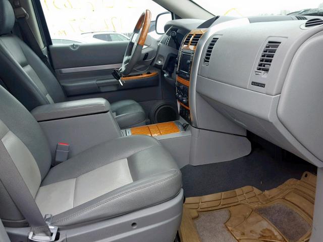 1A8HW58277F523410 - 2007 CHRYSLER ASPEN LIMI GRAY photo 5