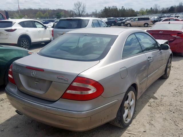 WDBTJ65JX5F136198 - 2005 MERCEDES-BENZ CLK 320C SILVER photo 4