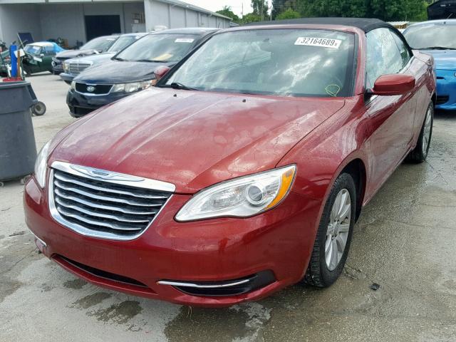 1C3BCBEBXDN526834 - 2013 CHRYSLER 200 TOURIN RED photo 2