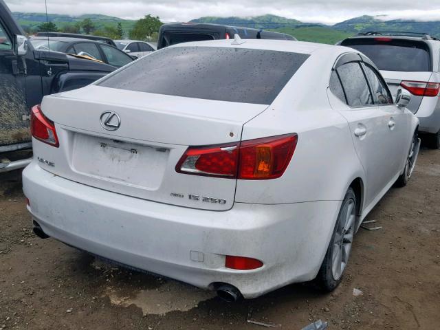 JTHCK262892031508 - 2009 LEXUS IS 250 WHITE photo 4