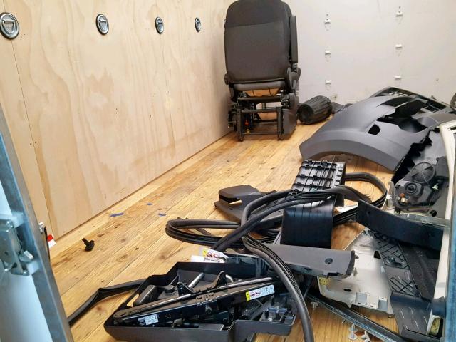 3C7WRVLG9JE127122 - 2018 RAM PROMASTER 白色 照片 6