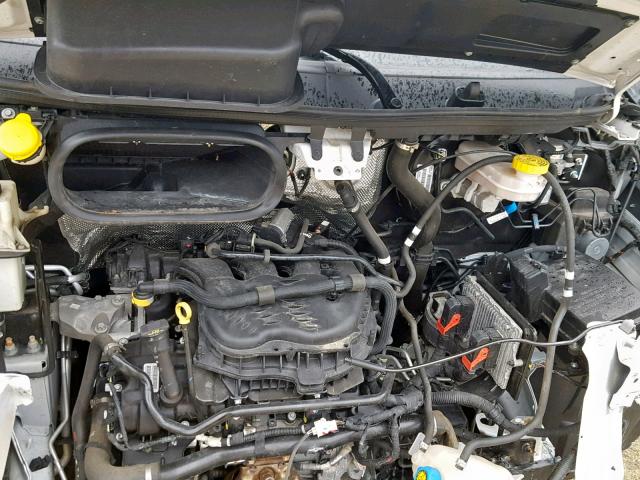 3C7WRVLG9JE127122 - 2018 RAM PROMASTER 白色 照片 7