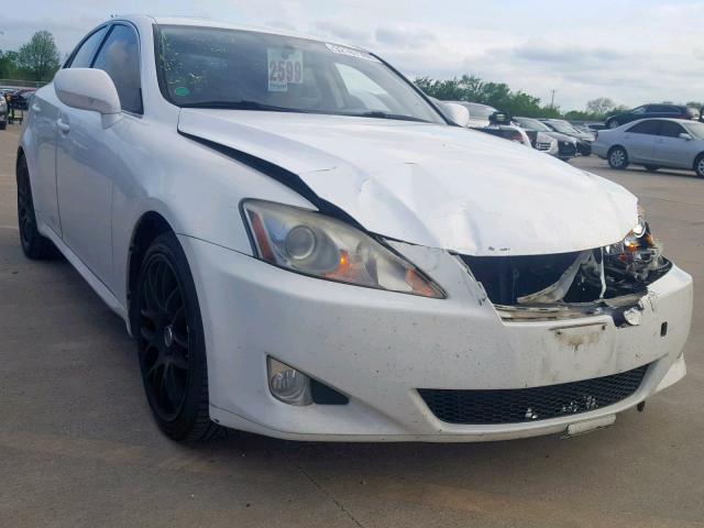 JTHBE262382013645 - 2008 LEXUS IS 350 WHITE photo 1