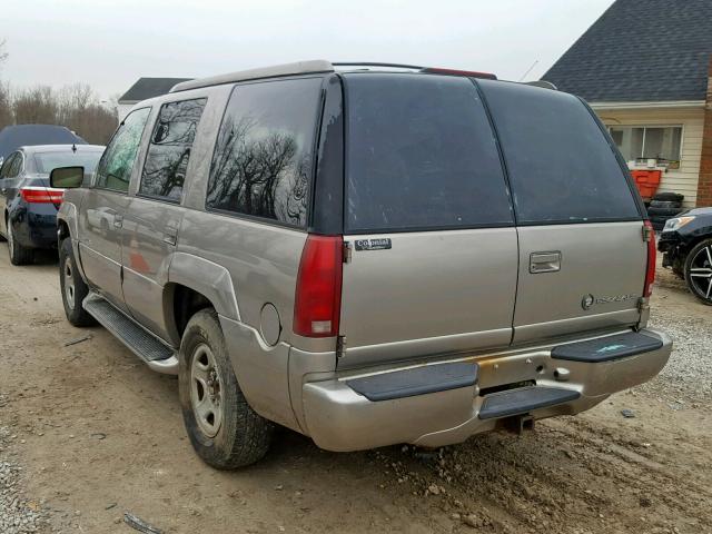 1GYEK13R0YR158971 - 2000 CADILLAC ESCALADE BEIGE photo 3