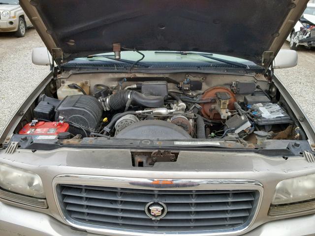 1GYEK13R0YR158971 - 2000 CADILLAC ESCALADE BEIGE photo 7