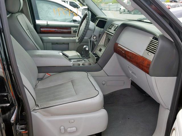 5LMFU28595LJ22039 - 2005 LINCOLN NAVIGATOR Noir photo 5