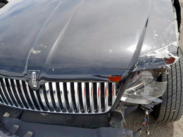 5LMFU28595LJ22039 - 2005 LINCOLN NAVIGATOR Noir photo 7