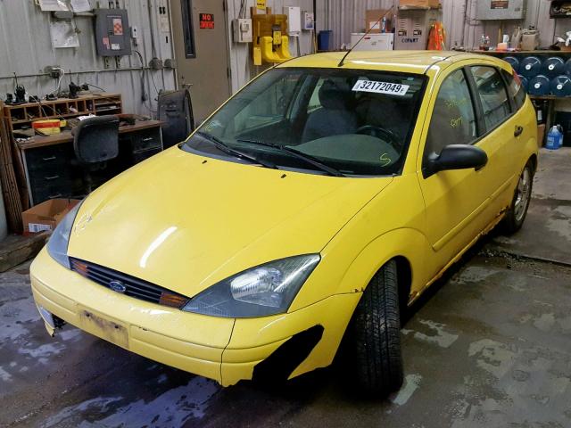 3FAFP37363R182739 - 2003 FORD FOCUS ZX5 YELLOW photo 2