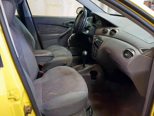 3FAFP37363R182739 - 2003 FORD FOCUS ZX5 YELLOW photo 5