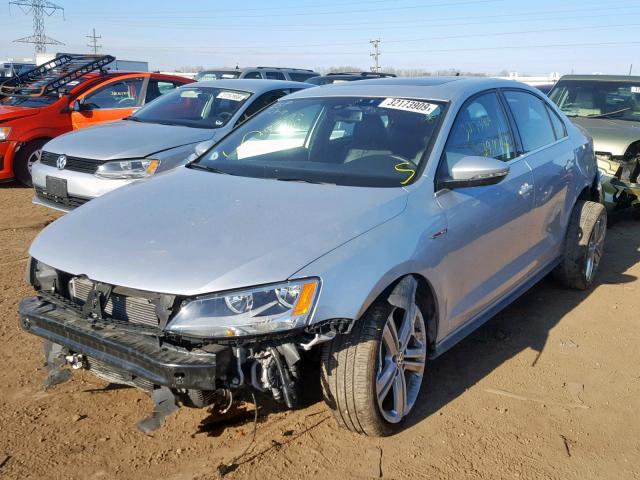 3VW4T7AJ4GM222327 - 2016 VOLKSWAGEN JETTA GLI SILVER photo 2