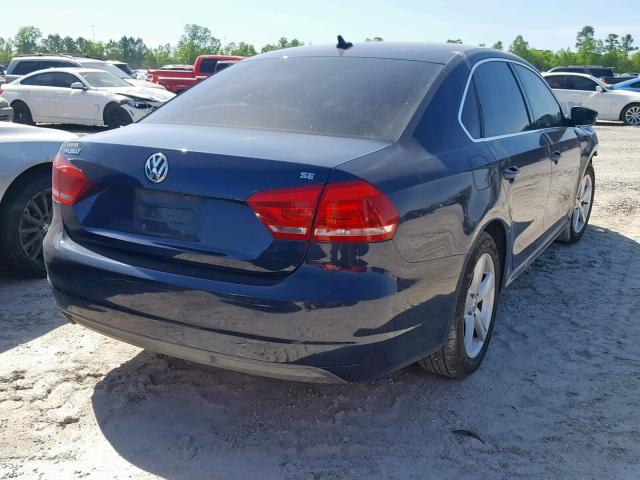 1VWBP7A38DC083877 - 2013 VOLKSWAGEN PASSAT SE BLUE photo 4