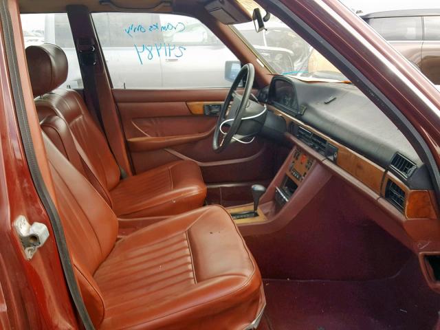 WDBCA33A8DB041596 - 1983 MERCEDES-BENZ 380 SEL BROWN photo 5