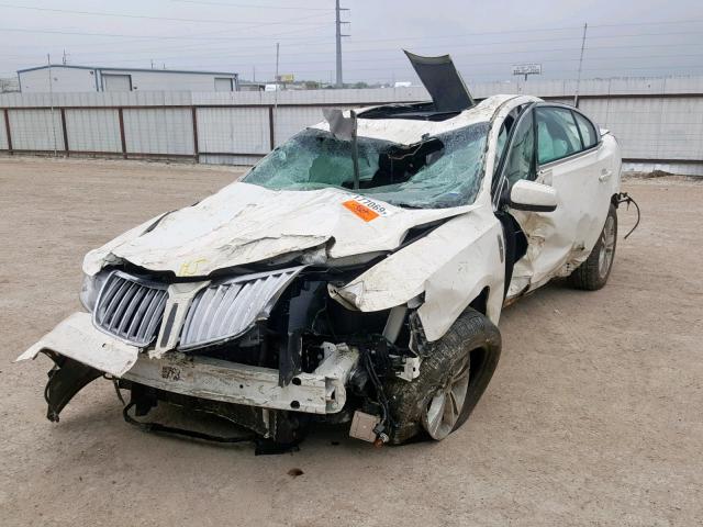 1LNHL9ER1CG804899 - 2012 LINCOLN MKS WHITE photo 2