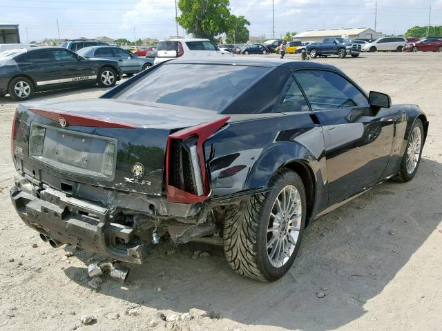 1G6YV36A265601530 - 2006 CADILLAC XLR BLACK photo 4