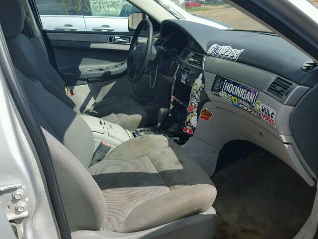 2A8GM48LX8R659304 - 2008 CHRYSLER PACIFICA L SILVER photo 5