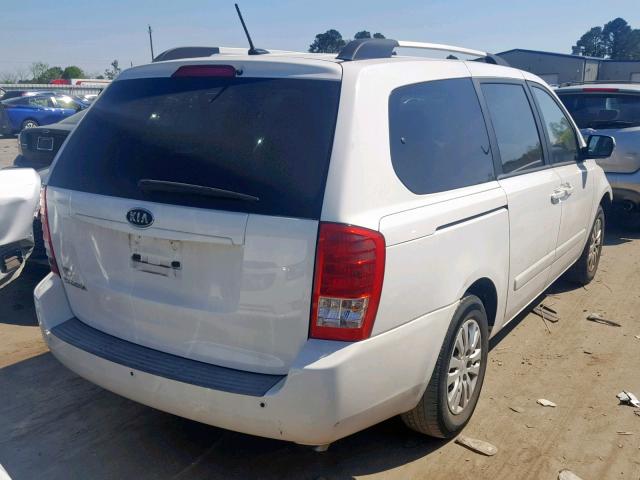 KNDMG4C75B6365447 - 2011 KIA SEDONA LX WHITE photo 4