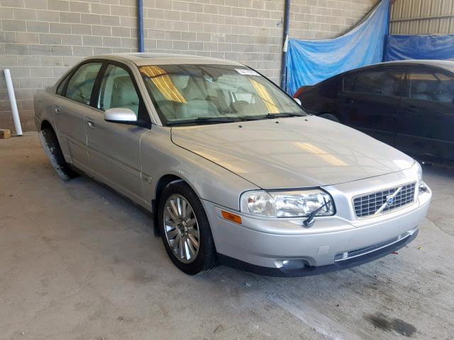 YV1TS911651393713 - 2005 VOLVO S80 T6 TUR SILVER photo 1