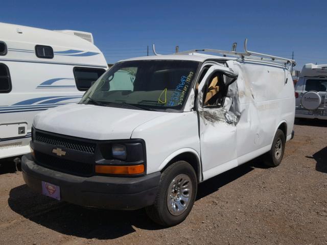 1GCSGAFX1C1188797 - 2012 CHEVROLET EXPRESS G1 WHITE photo 2