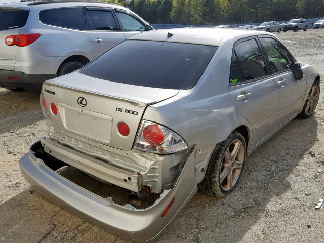 JTHBD192320058614 - 2002 LEXUS IS 300 SILVER photo 4